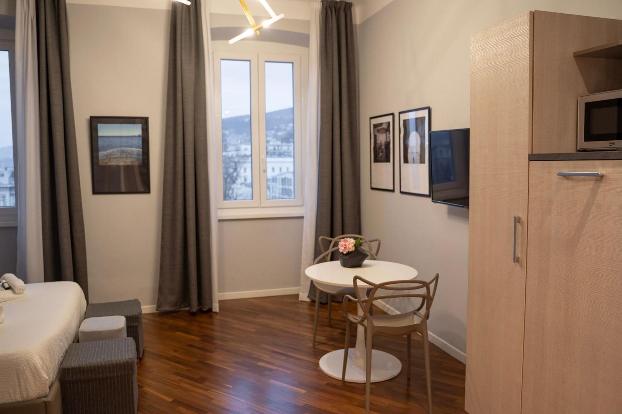 Sofia Residence Stazione Триест Экстерьер фото